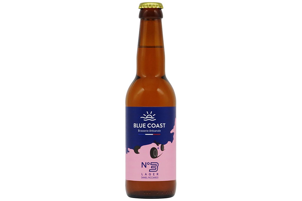 High-end beverage photo editing services for e-commerce and advertising. From water bottles to wine labels, we enhance every drink product image to attract buyers and build brand trust.
