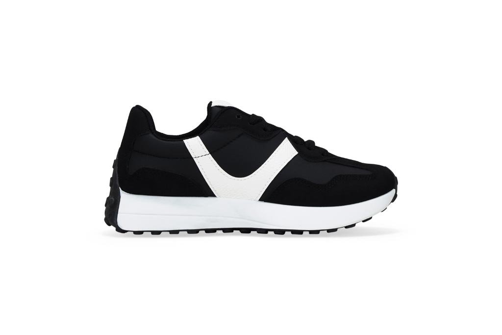 Footwear-Photo-Editing-Services-–-Product-Photo-Solution-(9)